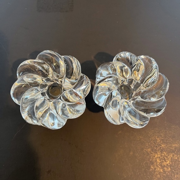 Pair of Crystal Glass Candlesticks in a Floral Design - Picture 3 of 13